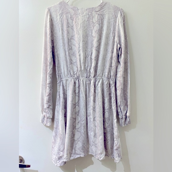 GB Dress - Picture 2 of 2